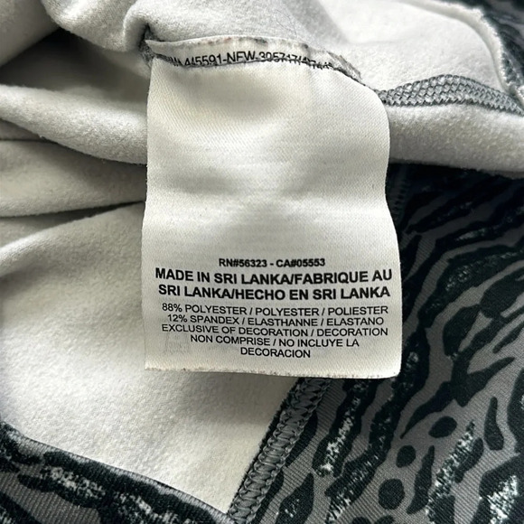 Nike Pro Girls 1/4 Zip Long Sleeve Hooded Pullover Black Size Large - Picture 9 of 12